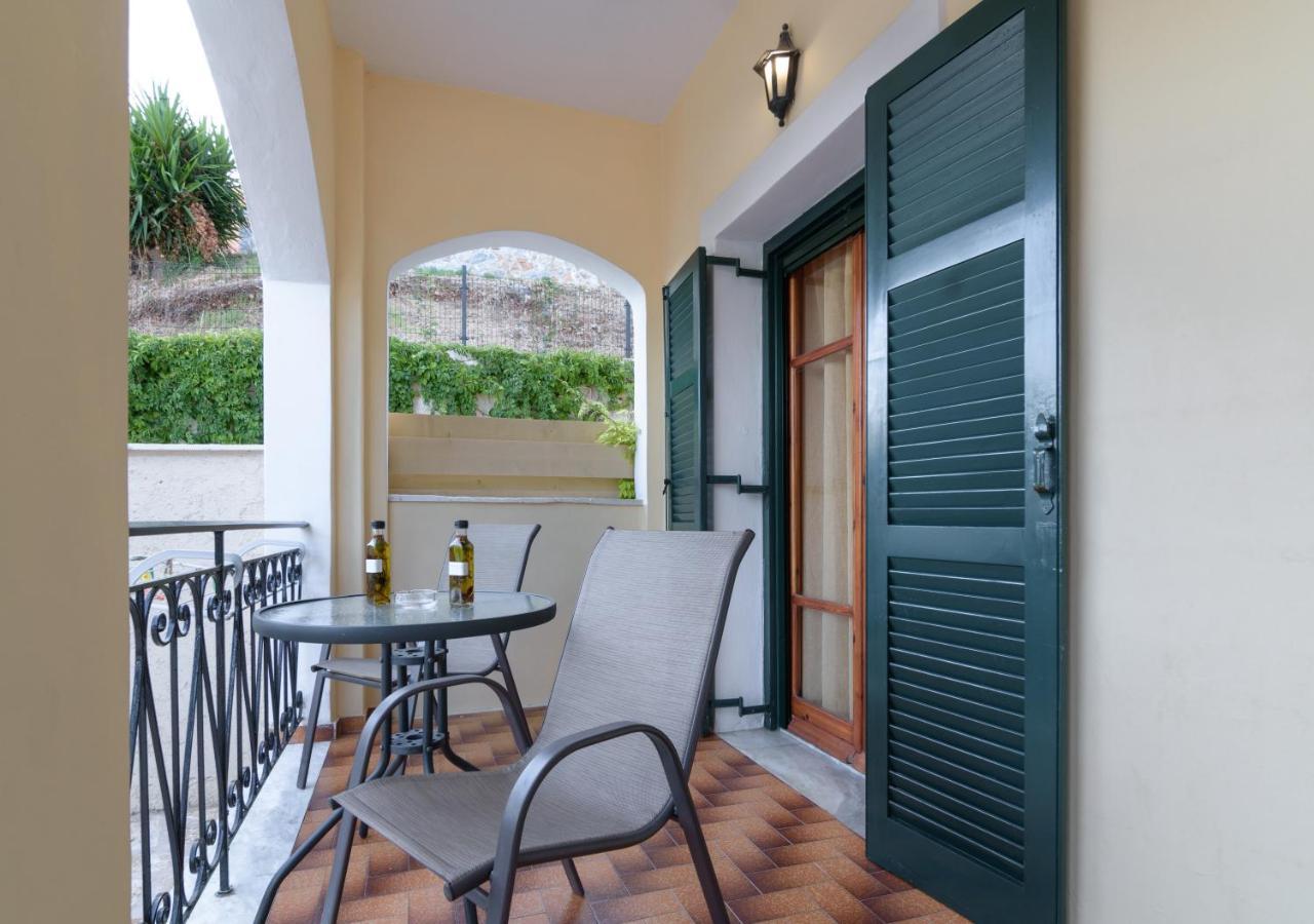 Balis Apartments Paleokastritsa Eksteriør billede